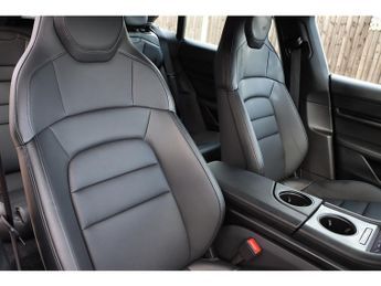 Porsche Taycan Performance Plus 4S
