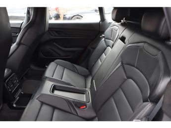 Porsche Taycan Performance Plus 4S