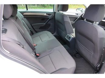 Volkswagen Golf S Tsi Bluemotion Technology Dsg