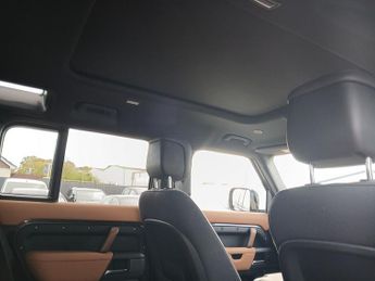 Land Rover Defender 110 D300 MHEV X