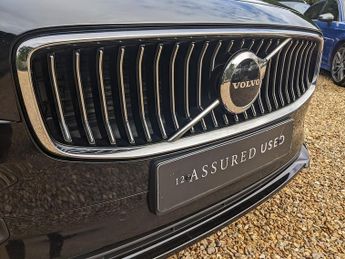 Volvo V90 B4 MHEV Momentum