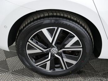 Volkswagen Touran TSI EVO SEL