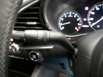 Mazda Mazda3 SKYACTIV-G MHEV Sport Lux