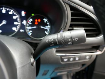 Mazda Mazda3 SKYACTIV-G MHEV Sport Lux