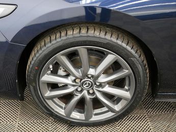 Mazda Mazda3 SKYACTIV-G MHEV Sport Lux