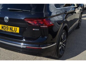 Volkswagen Tiguan TSI R-Line Tech