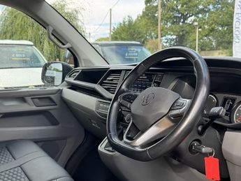 Volkswagen Transporter T6.1 T30 150 DSG LWB