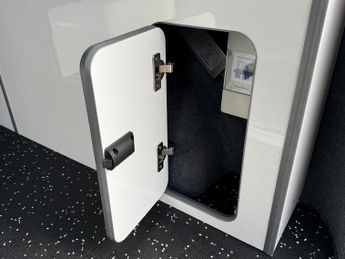 Volkswagen Transporter T6.1 T30 150 DSG LWB