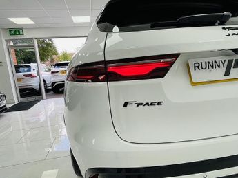 Jaguar F-PACE P400e R-Dynamic S