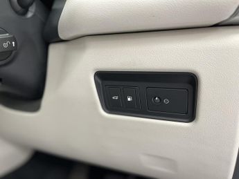Jaguar F-PACE P400e R-Dynamic S
