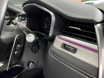Jaguar F-PACE P400e R-Dynamic SE
