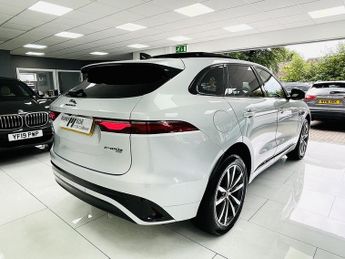 Jaguar F-PACE P400e R-Dynamic SE