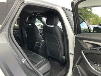 Jaguar F-PACE P250i R-Dynamic S