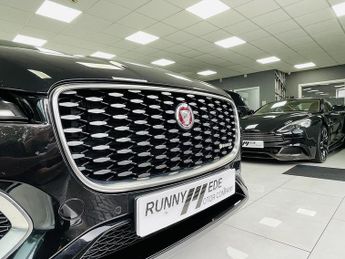 Jaguar F-PACE P400e R-Dynamic SE