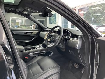 Jaguar F-PACE P400e R-Dynamic SE