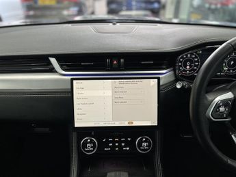 Jaguar F-PACE P400e R-Dynamic SE