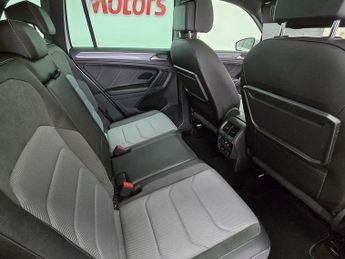 Volkswagen Tiguan TSI EVO R-Line Tech