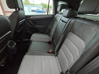 Volkswagen Tiguan TSI EVO R-Line Tech