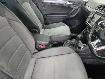 Volkswagen Tiguan TSI EVO R-Line Tech