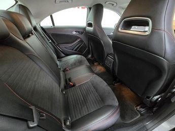 Mercedes-Benz CLA CLA180 AMG Line Edition