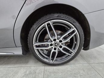 Mercedes-Benz CLA CLA180 AMG Line Edition