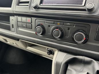 Volkswagen Transporter T6 T28 102 SWB Highline