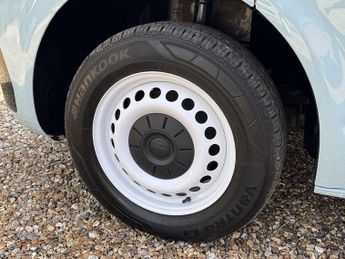 Volkswagen Transporter T6.1 T28 110 SWB