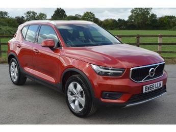 Volvo XC40 T3 Momentum Pro