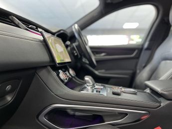 Jaguar F-PACE P400e R-Dynamic HSE