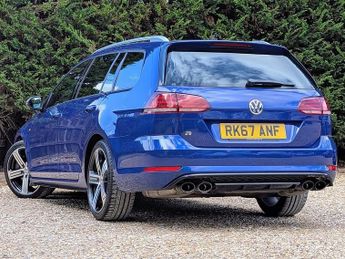 Volkswagen Golf TSI R