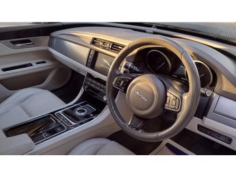 Jaguar XF d Prestige