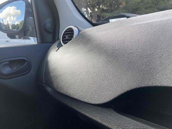 Renault Kangoo ZE ML20 33kWh Business+ Panel Van 4dr Electric Auto MWB (i) (60 