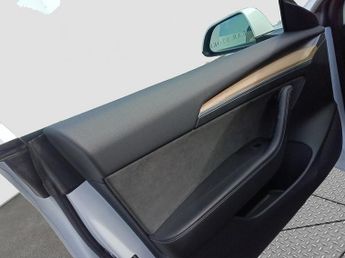 Tesla Model 3 Standard Range Plus