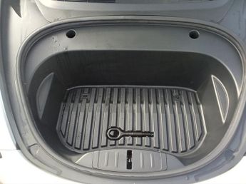 Tesla Model 3 Standard Range Plus