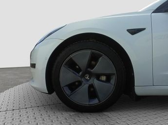 Tesla Model 3 Standard Range Plus