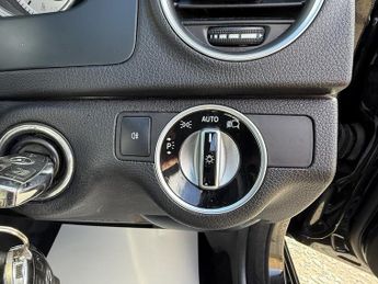 Mercedes-Benz C Class 2.1 C220 CDI AMG Sport Plus Saloon 4dr Diesel G-Tronic+ Euro 5 (