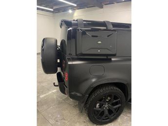 Land Rover Defender 90 Defender 90 3.0 D250 MHEV Hard Top SUV Auto 4WD SWB Euro 6 (s/s)