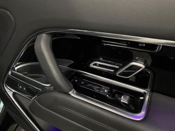 Land Rover Range Rover Range Rover 3.0 D350 MHEV SE Auto 4WD Euro 6 (s/s) 5dr