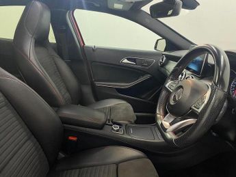 Mercedes-Benz GLA GLA 2.0 GLA250 AMG Line 7G-DCT 4MATIC Euro 6 (s/s) 5dr