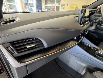 Nissan Qashqai DIG-T MHEV Tekna+