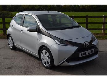 Toyota AYGO VVT-i x-play