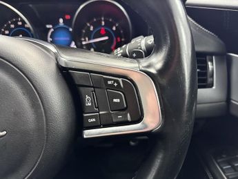 Jaguar XF d R-Sport