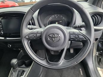 Toyota Aygo X 1.0 VVT-i Edge Hatchback 5dr Petrol x-shift Euro 6 (s/s) (72 ps)
