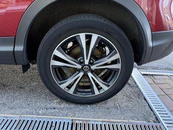 Nissan Qashqai 1.3 DIG-T N-Connecta SUV 5dr Petrol DCT Auto Euro 6 (s/s) (160 p