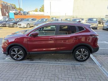 Nissan Qashqai 1.3 DIG-T N-Connecta SUV 5dr Petrol DCT Auto Euro 6 (s/s) (160 p