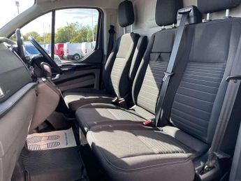 FORD TRANSIT CUSTOM 2.0 300 EcoBlue Limited Panel Van 5dr Diesel Auto L1 H1 Euro 6 (
