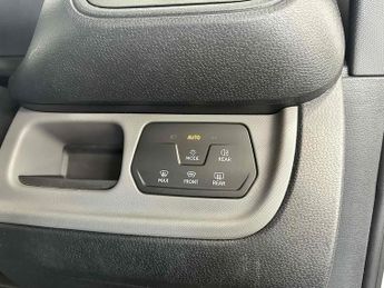 Volkswagen ID. Buzz Cargo Pro Commerce Plus