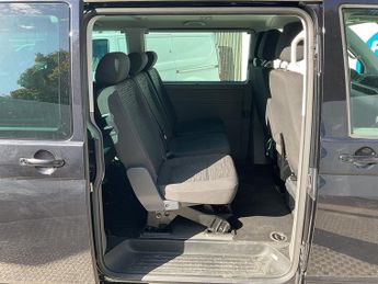 Volkswagen Transporter TDI SE Shuttle LWB DSG