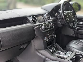 Land Rover Discovery 4 SD V6 Graphite