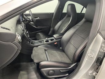 Mercedes-Benz CLA 2.1 CLA220d AMG Line Coupe 4dr Diesel 7G-DCT Euro 6 (s/s) (177 p